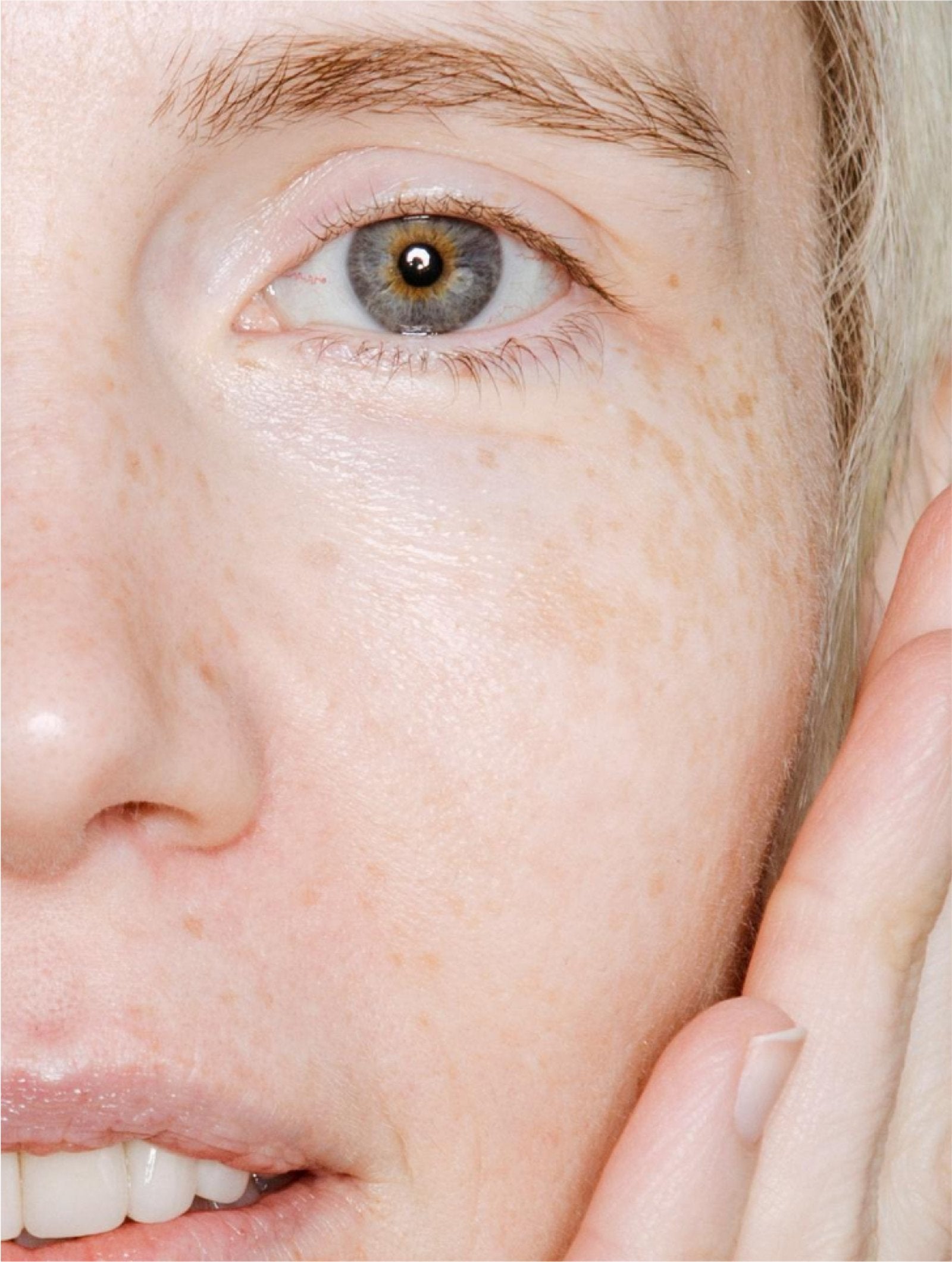 Microbiome Prebiotics Face Mist texture